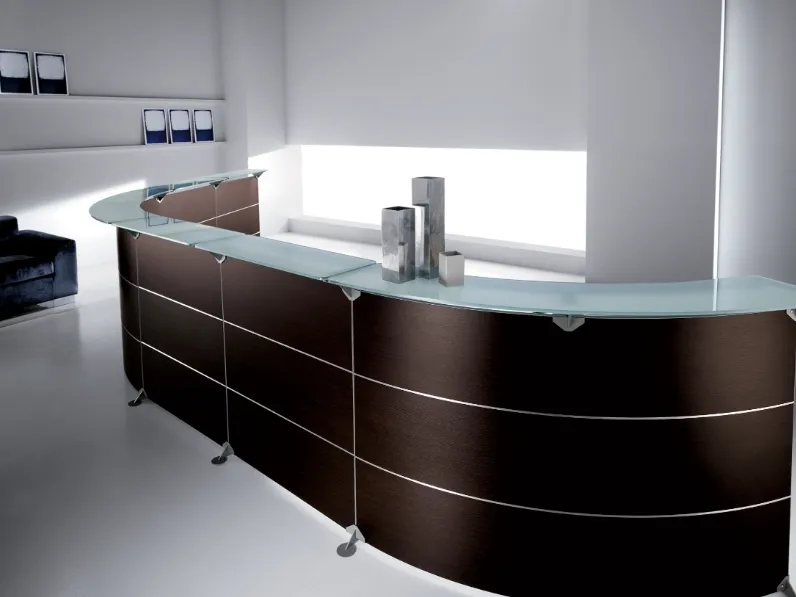 Mobile Ufficio Reception Edison 01 in melaminico con top in cristallo satinato bianco di Della Rovere