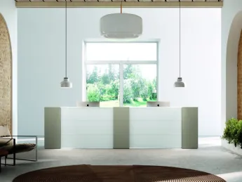 Reception Stratos Bianca 01