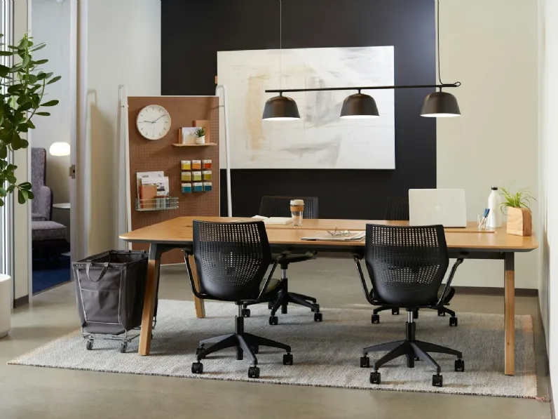 Scrivania Operativa Rockwell Unscripted Sawhorse Workbench di Knoll