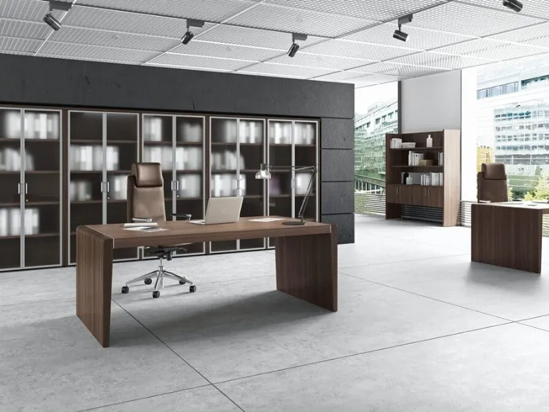 Scrivania Direzionale Forma Noce di Compir