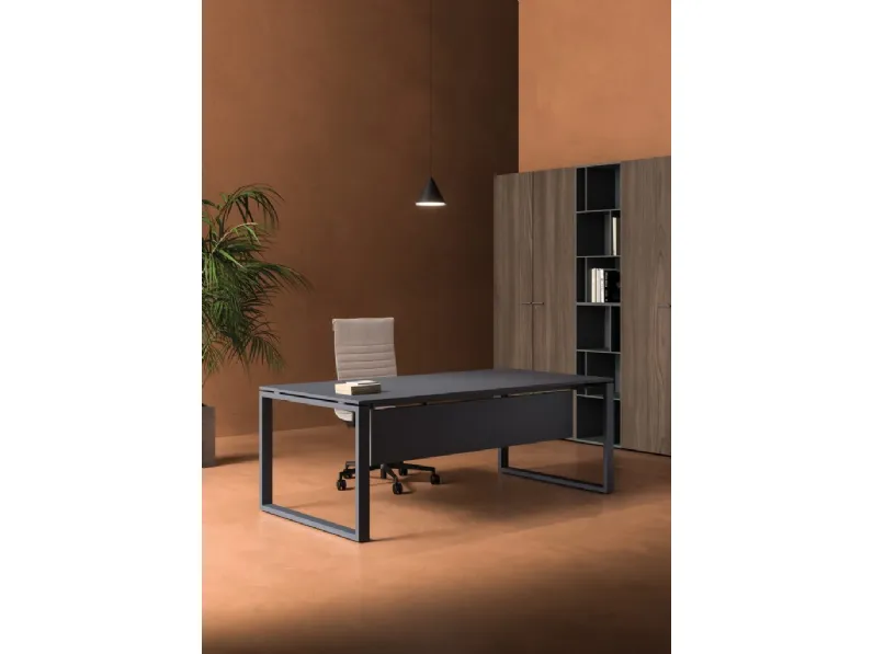 Scrivania direzionale Loopy in legno e metallo di Bralco