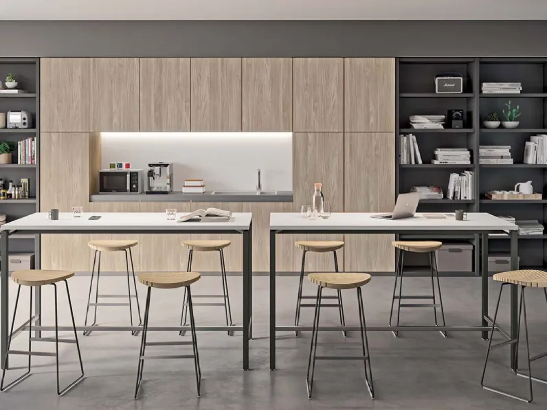 Scrivania Operativa Creo in melaminico Bianco con base in metallo di Quadrifoglio