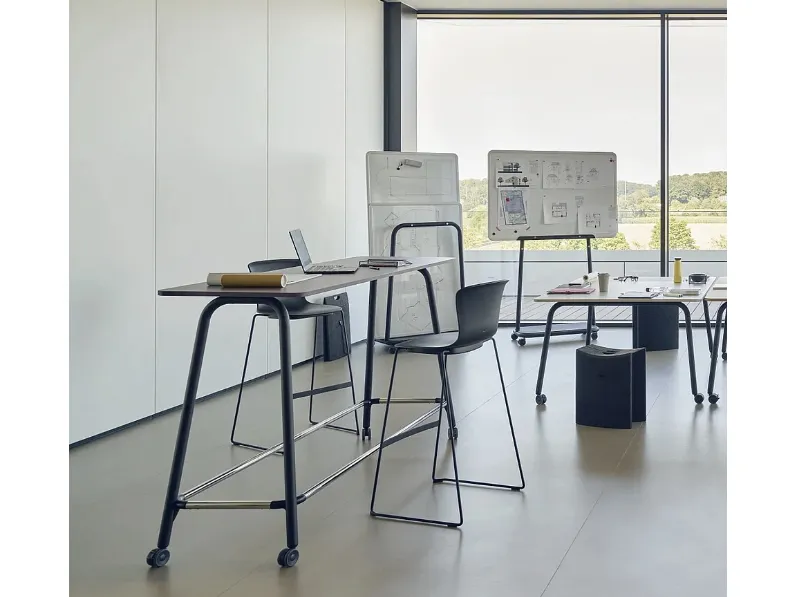 Scrivania Operativa Se:lab high desk di Sedus