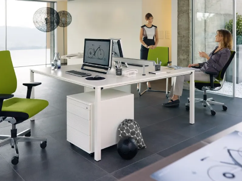 Scrivania Operativa Temptation Four di Sedus