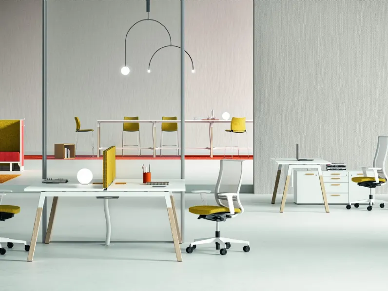 Scrivania operativa Polare in melaminico di Bralco