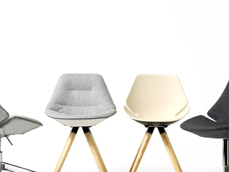 Sedia ospiti e attesa Eon in tessuto e poliuretano di Diemmeoffice