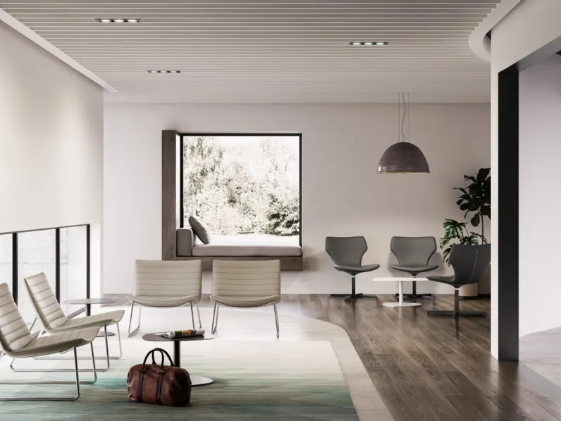 Seduta ospiti e attesa Damatrà di Elleci Office