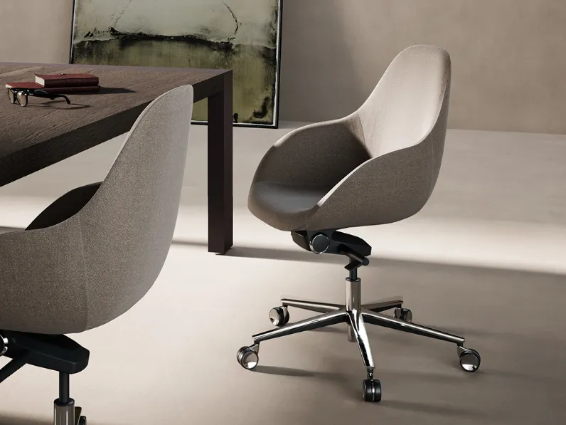 Seduta Ospiti Taara in tessuto con base su ruote di Martex