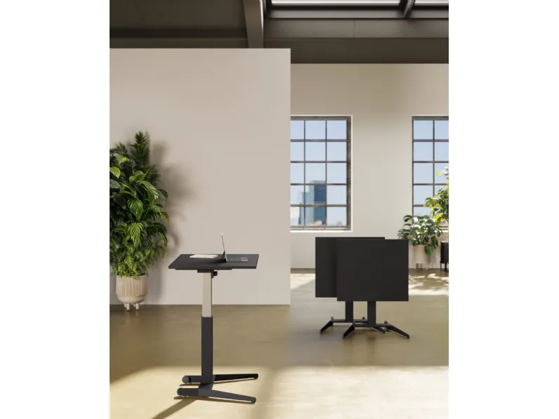 Scrivania operativa elevabile Seguo di Las Mobili