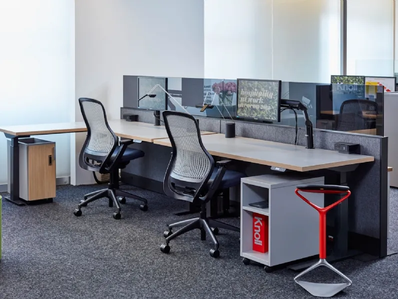 Scrivania Operativa Tone di Knoll