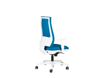 La Seduta operativa Trendy di DoimOffice unisce design contemporaneo e comfort professionale.