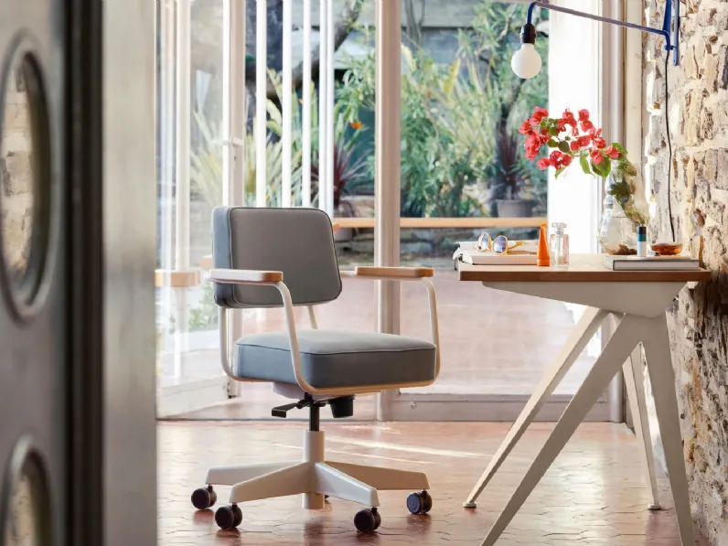 Sedia Operativa girevole Fauteuil Direction Pivotant di Vitra