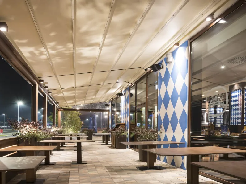 Pergola addossata con tenda a impacchettamento A2 Compact di Ke Outdoor