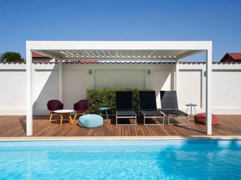 Pergola bioclimatica in alluminio con copertura orientabile Alba Corradi