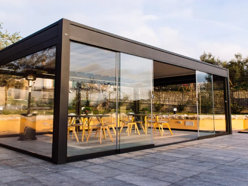 Pergola Isola 2 con tetto scorrevole di Ke Outdoor