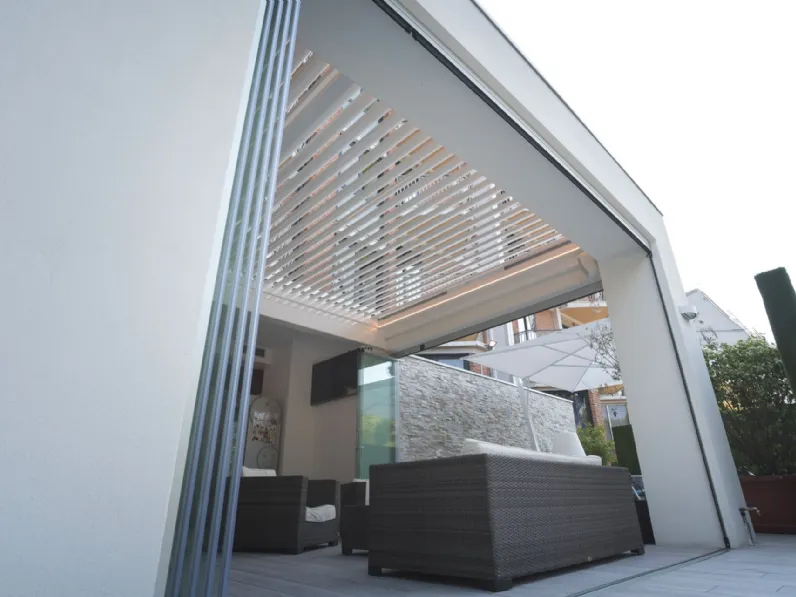 Pergola bioclimatica Kedry Plus T di Ke Outdoor