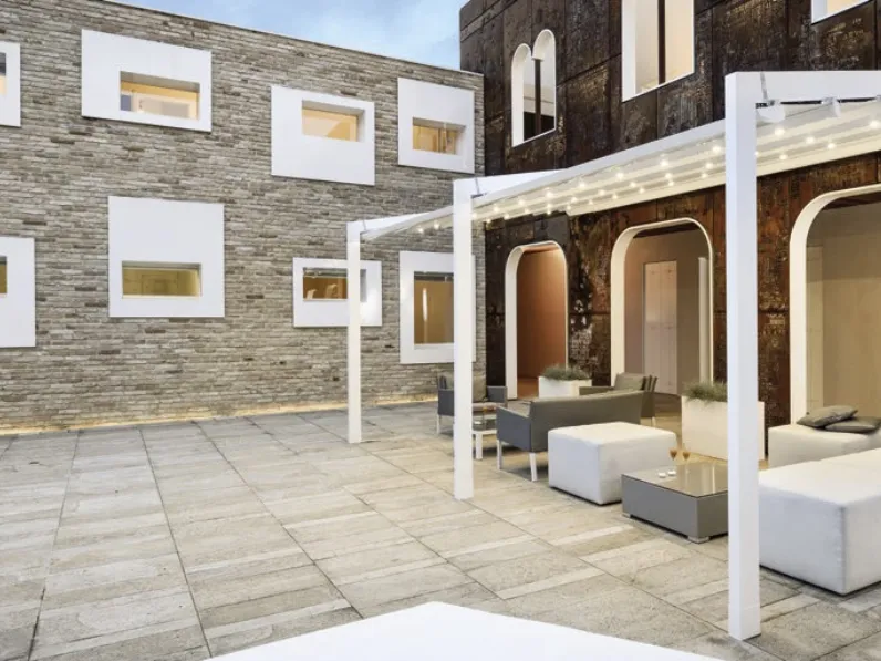 Pergola addossata inclinata Med Luce di Gibus