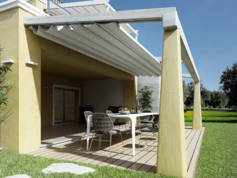 Pergola con copertura sospesa inclinata con telo richiudibile ad impacchettamento, installabile su strutture esistenti Tendal di Dirello