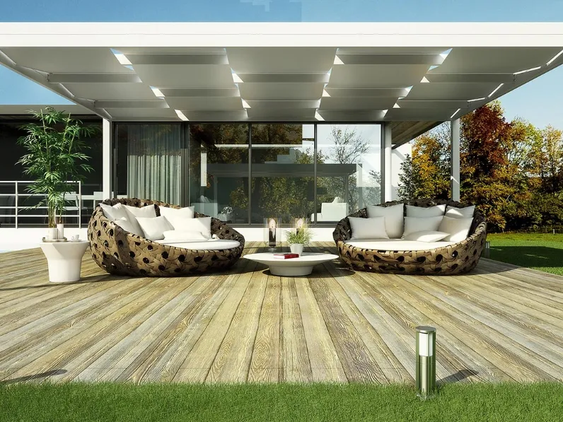 Pergola autoportante dotata di telo ombreggiante intersezionato Weave di Dirello