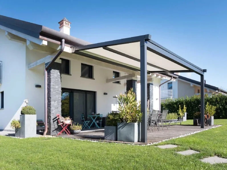 Pergola addossata con copertura scorrevole Xtesa Plain di Ke Outdoor