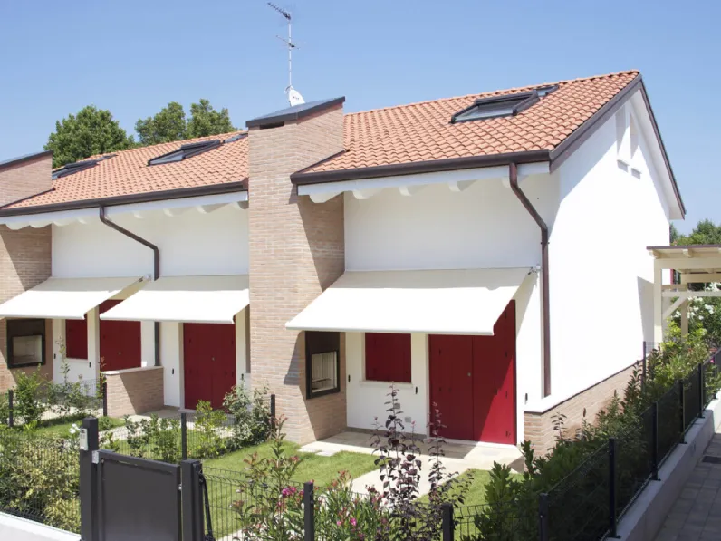 Tenda da sole a bracci con cassonetto a scomparsa totale Anthea di Ke Outdoor